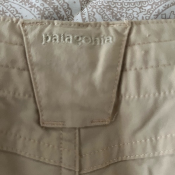 Patagonia size 12 tan/khaki hiking/trail pants. - Picture 10 of 11